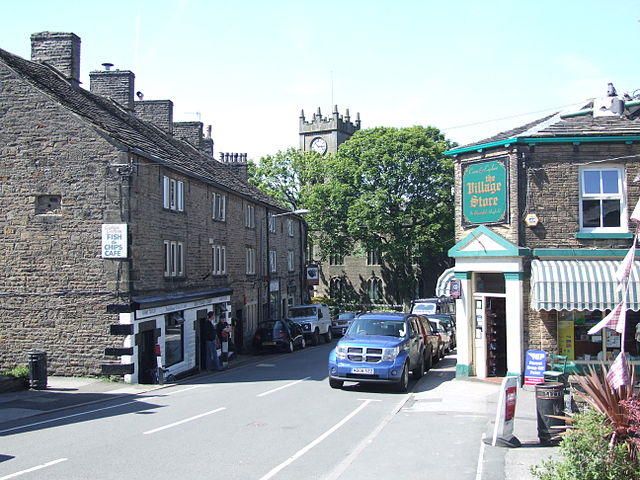 Hayfield village, end of the Sett Valley Trail. Image by Clem Rutter, 2009 (Creative Commons License: Attribution-Share Alike)