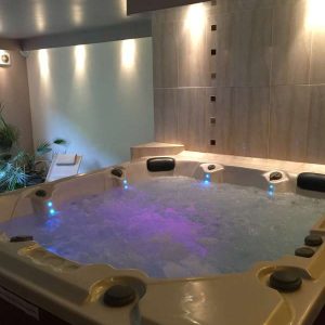hot-tub Hot tub