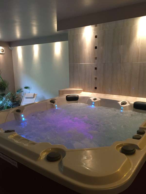Spa Break Peak District Spa Holidays Weekends Magpie Cottages